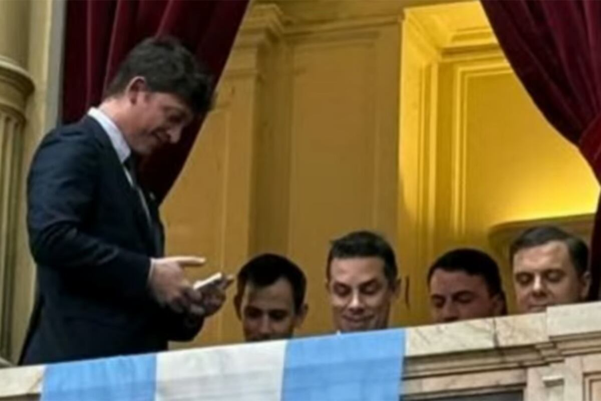 El Palco con el equipo de comunicación de Mieil (Captura TN).