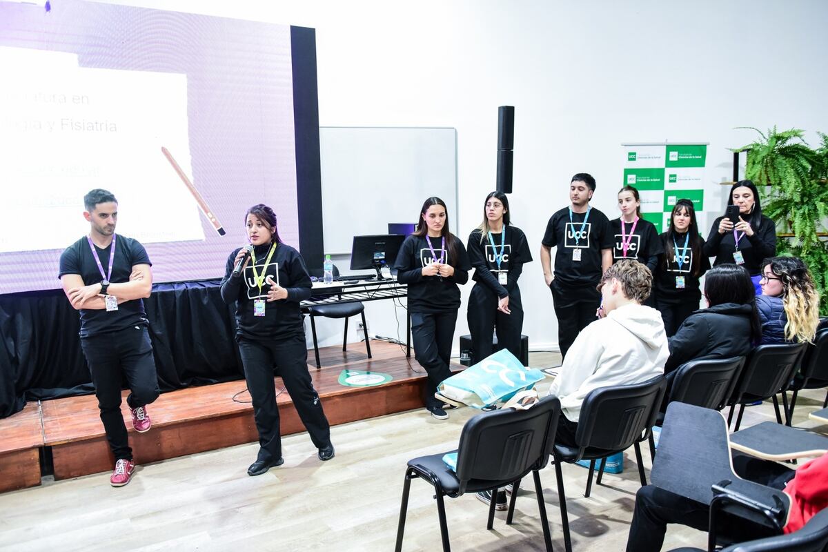 Tech-Camp UCC quiere despertar la vocación tecnológica en estudiantes de secundario (fotografía gentileza Tech-Camp UCC)