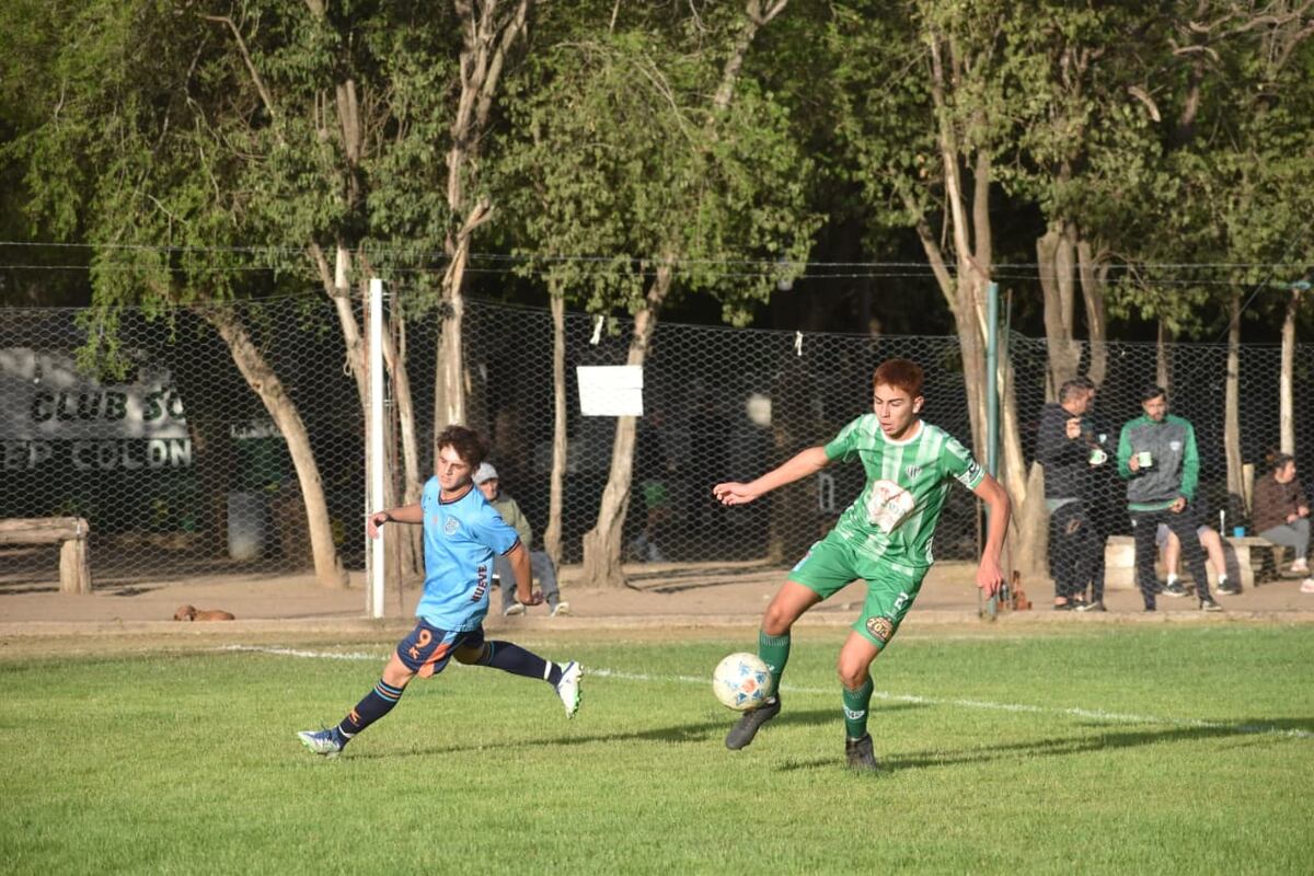 Genaro Ordóñez, una de las figuras de la Reserva de Instituto. (Gentileza Deportivo Colón)
