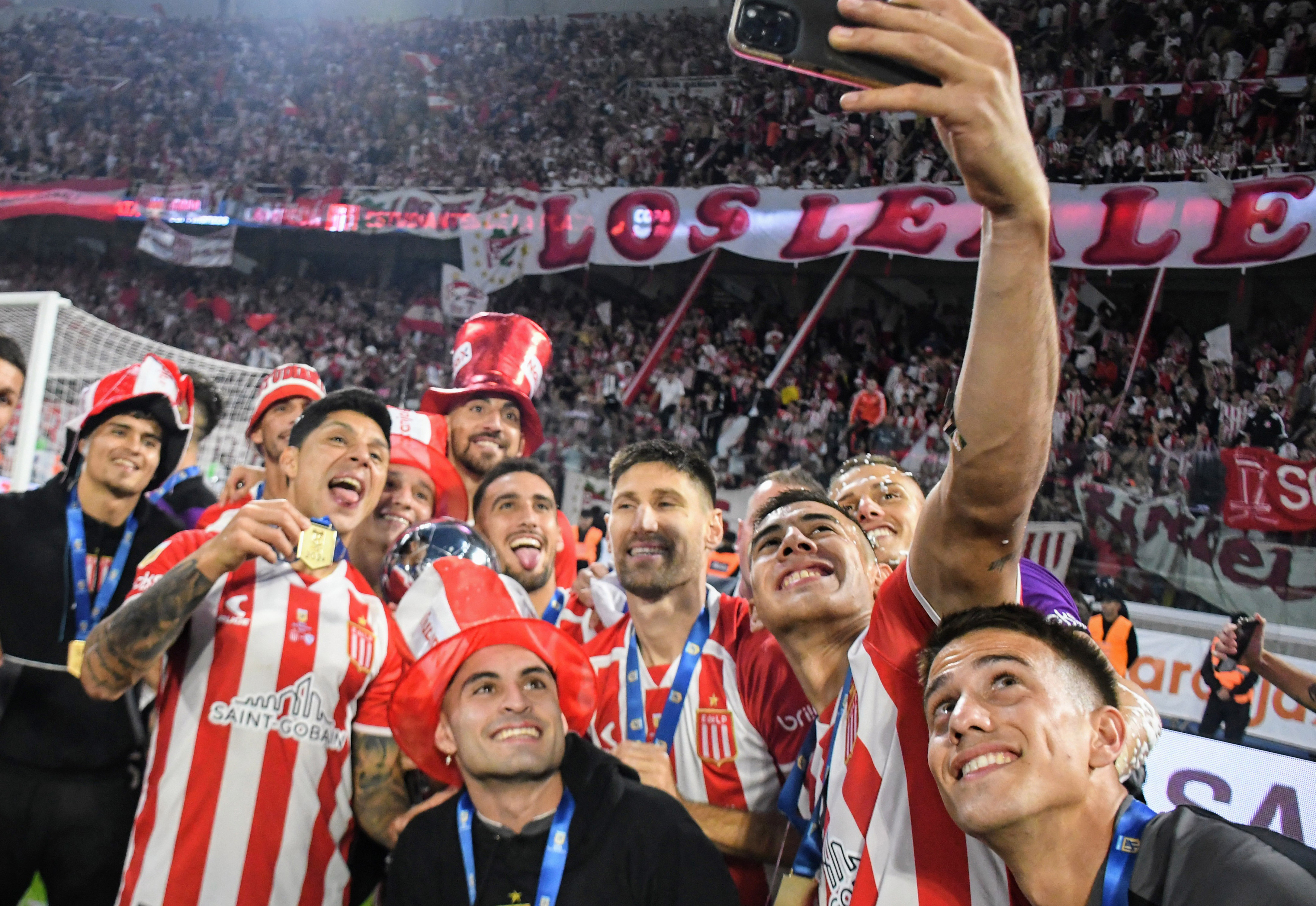 Estudiantes venció a Vélez y se coronó campeón ante Vélez en Santiago del Estero. (Fotobaires)