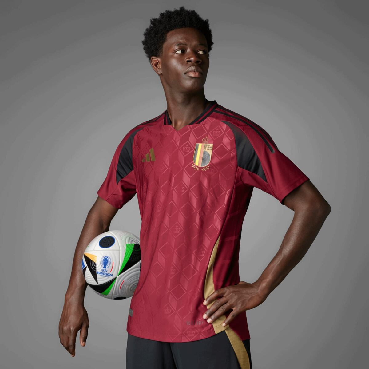 La camiseta titular de Bélgica. (Adidas)