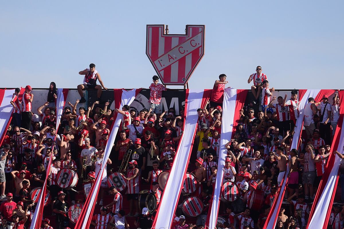 Instituto y Talleres se enfrentaron por la Liga Profesional. (José Gabriel Hernández / La Voz)