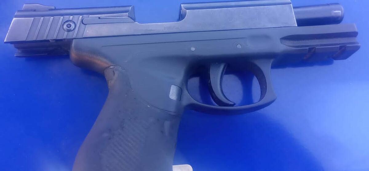 Córdoba: detuvieron a un hombre por poseer distintas armas de fuego sin documentación. (Policía de Córdoba)