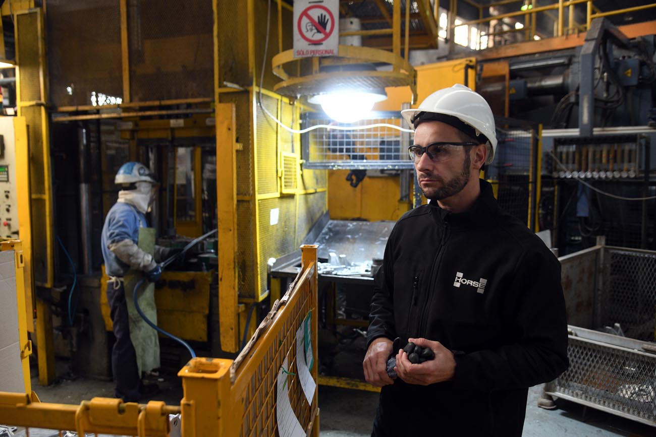 La planta de Horse en Córdoba es la única en el grupo en la región que hace inyección de piezas de aluminio de alta presión. (Ramiro Pereyra)