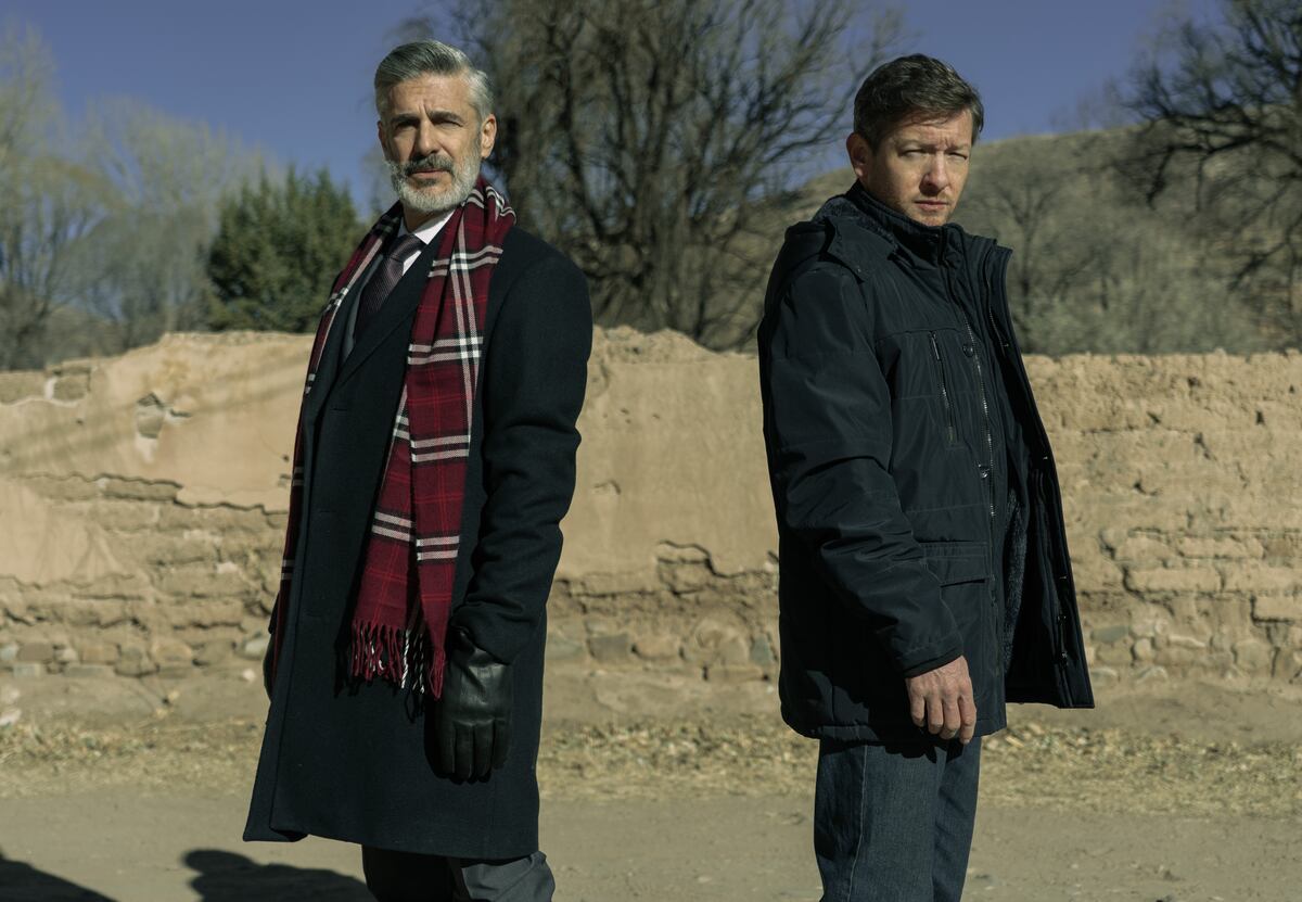 "Las Maldiciones" Leonardo Sbaraglia como Fernando, Gustavo Bassani como Román (Prensa Netflix).