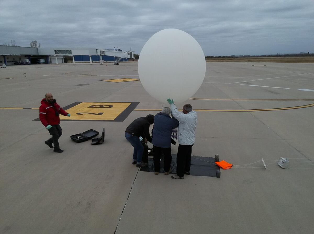 Explorando la estratósfera: la UNC y Amsat lanzan globos con tecnología aeroespacial. (Amsat)