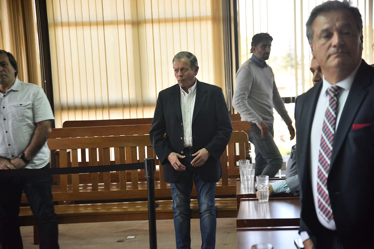 Juicio y Sentencia al profesor de Odontología Olmedo en Tribunales Federales. Foto Pedro Castillo