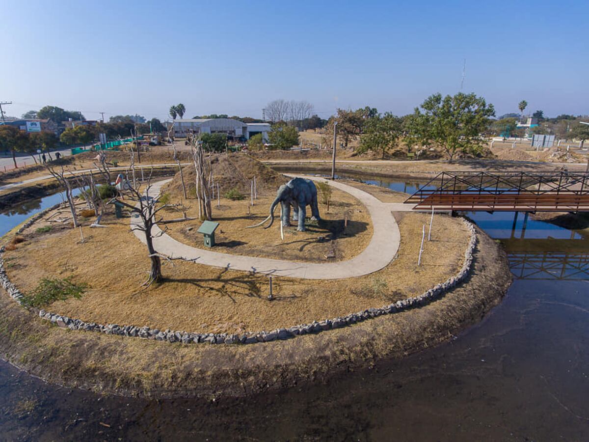 Una vista del predio del Parque Pleistocénico Ansenuza. (Municipalidad de La Para)