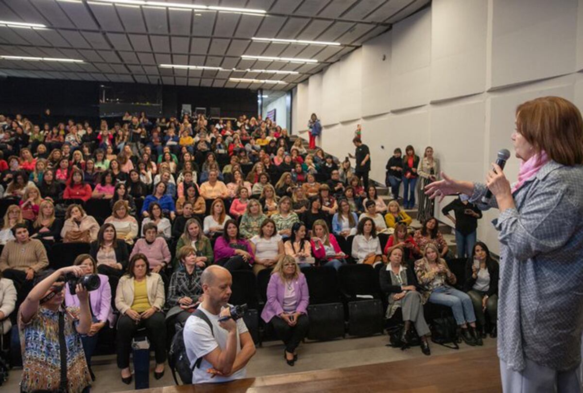 Se lanzó el Foro de Mujeres en los Gobiernos Locales (Gobierno de Córdoba).