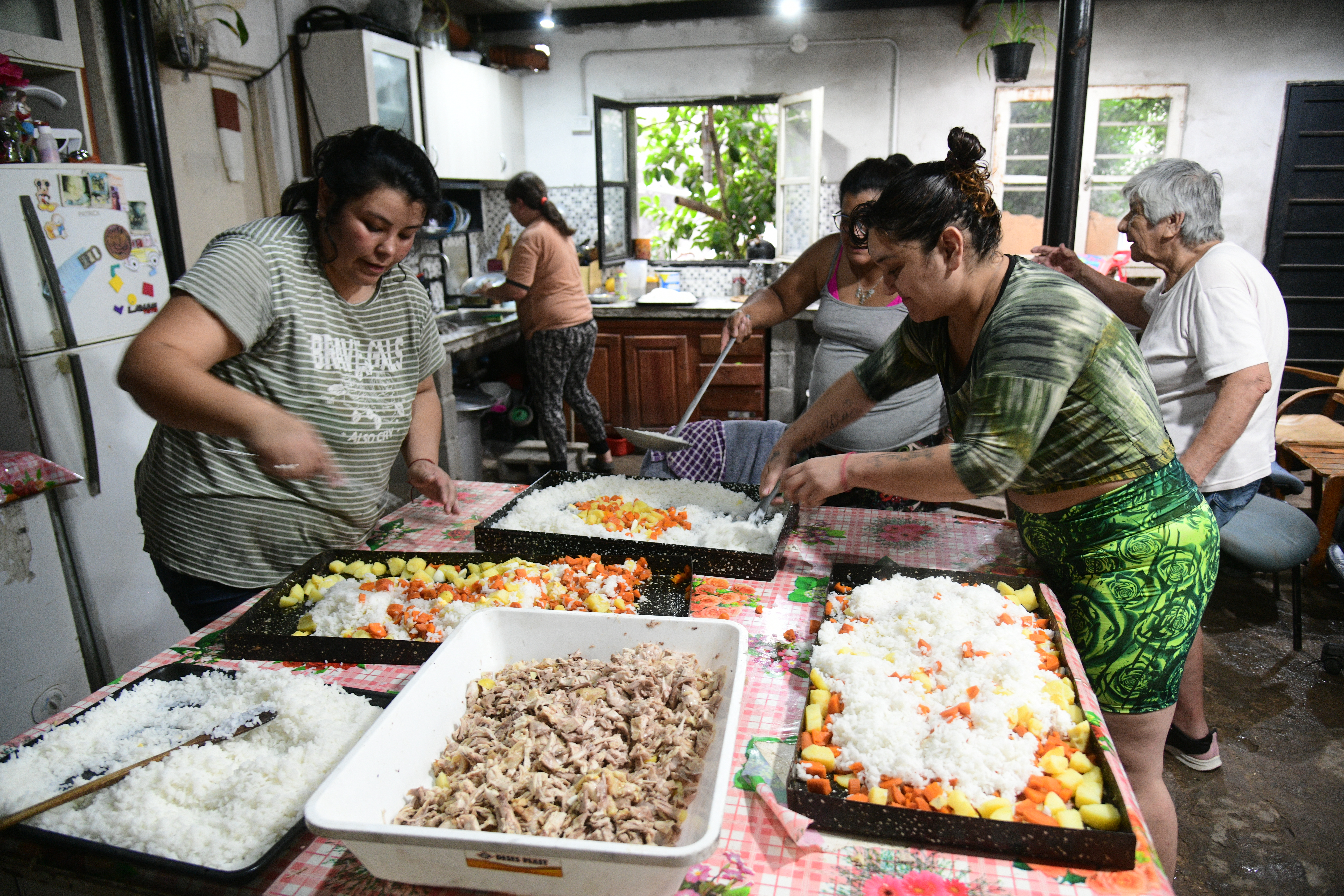 Comedores y merenderos saturados: menos donaciones, más familias que alimentar y un verano que preocupa 