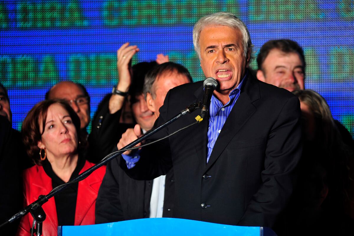 José Manuel de la Sota el día que resultó vencedor en las elecciones para gobernador de Córdoba en 2011. (La Voz / Archivo)