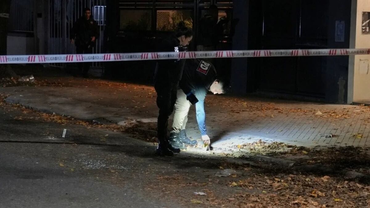 Un nuevo ataque narco conmocionó a Rosario. (Gentileza Rosario3)