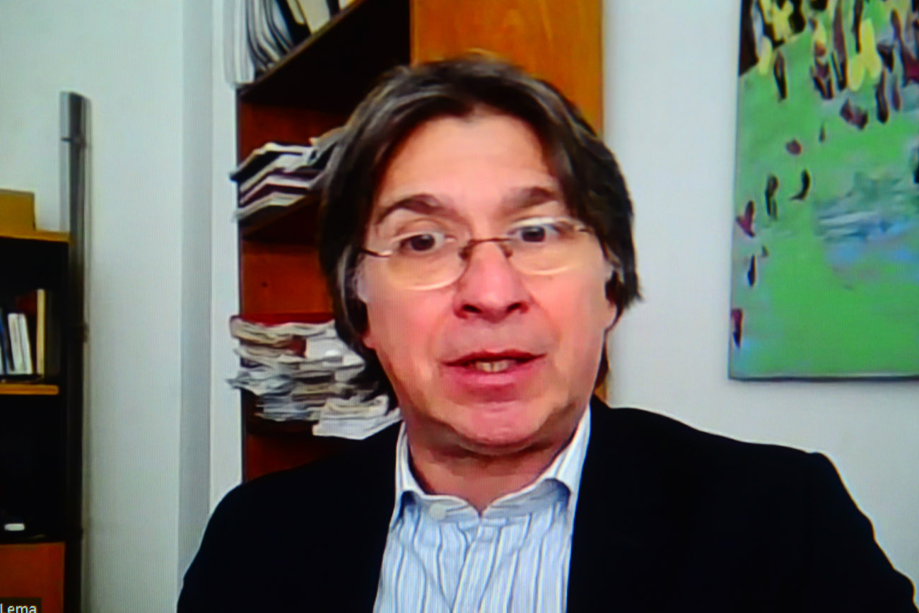 Daniel Lema, director de Agronegocios de Ucema, en el programa Voces que Suman. (Nicolás Bravo / La Voz)