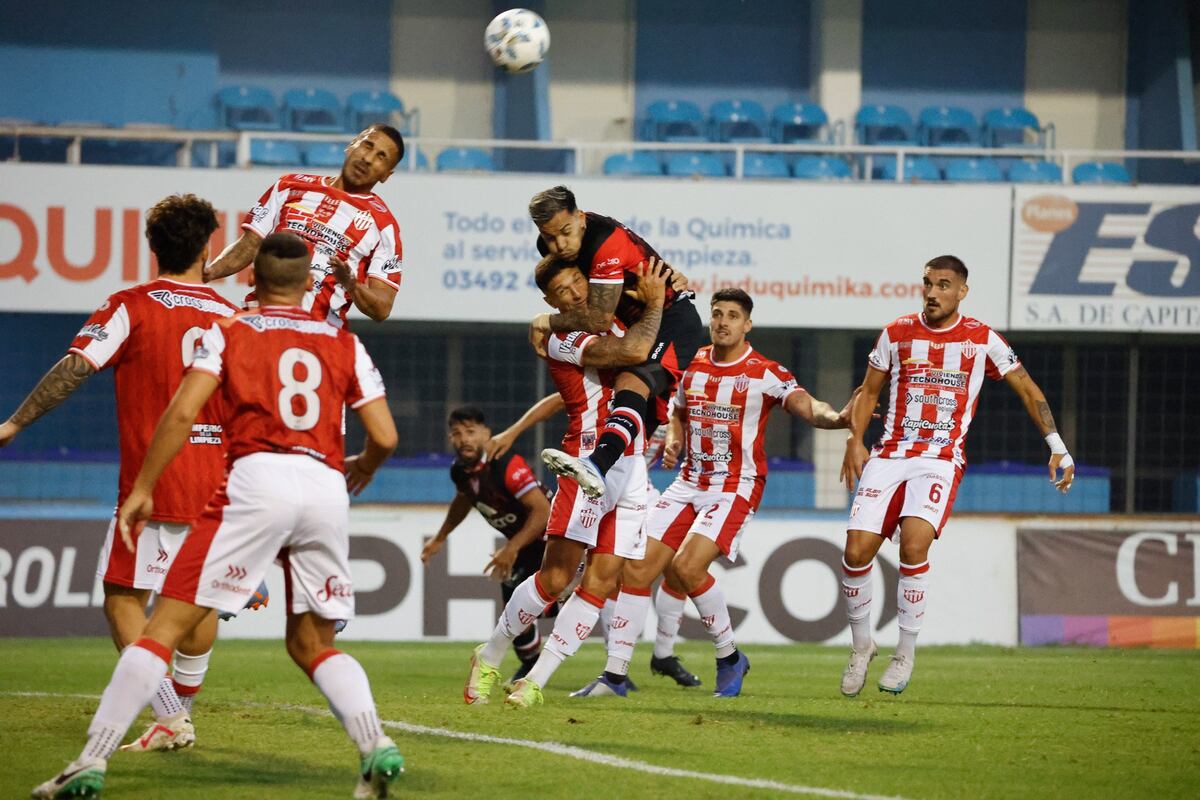 La Gloria pegó primero en Rafaela (Foto: Prensa IACC).