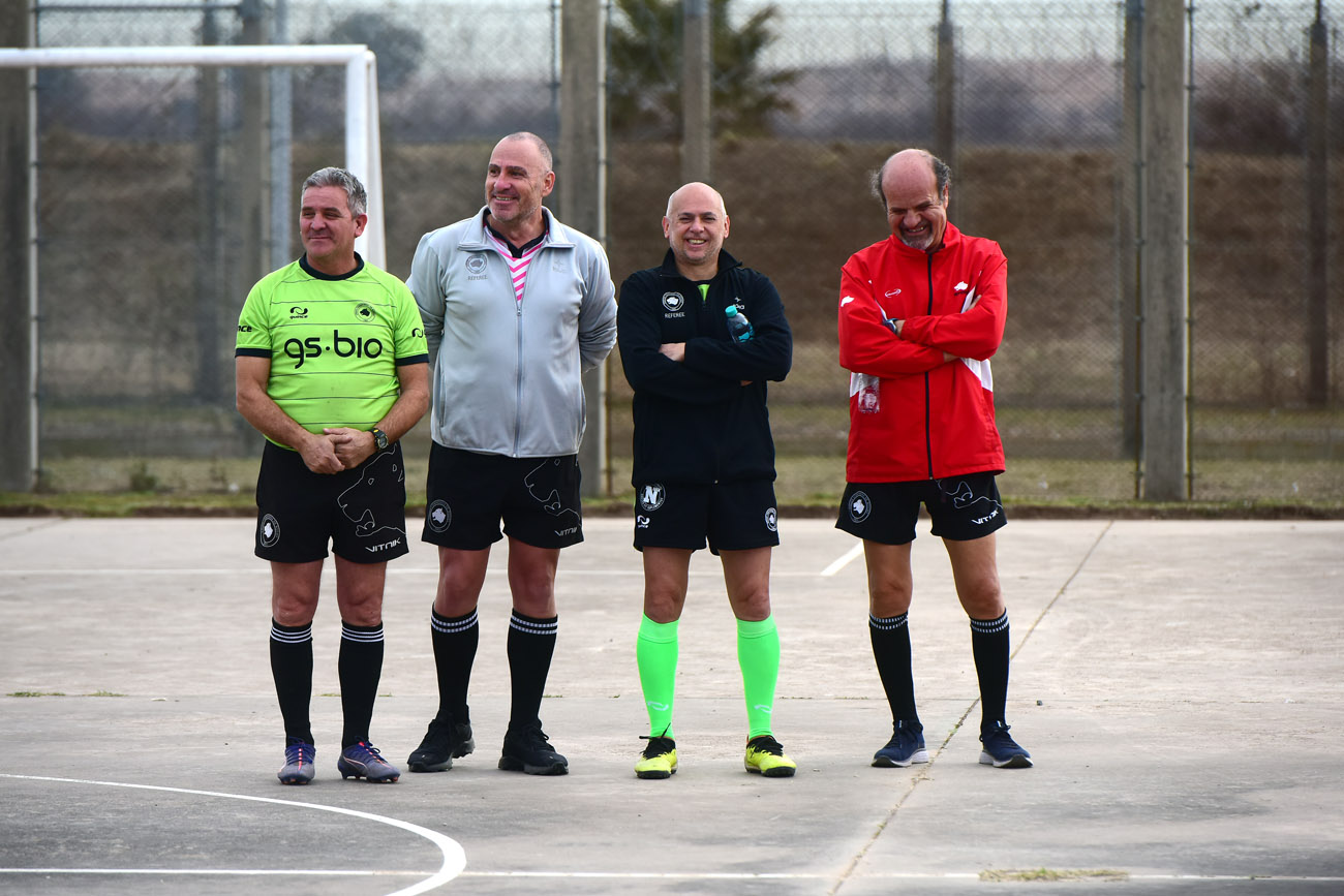 Torneo de rugby intercárceles en el penal de Bouwer. Internos de Córdoba, Río Cuarto, Cruz del Eje y San Francisco se enfrentan en un torneo amistoso entre los cuatro establecimientos carcelarios. (Nicolás Bravo / La Voz)