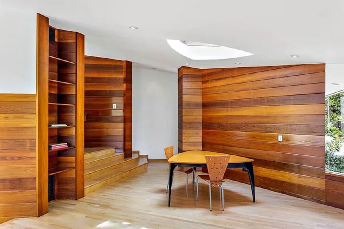 Una joya modernista entre colinas y vidrio: así es la casa histórica donde vive Dua Lipa en Los Ángeles