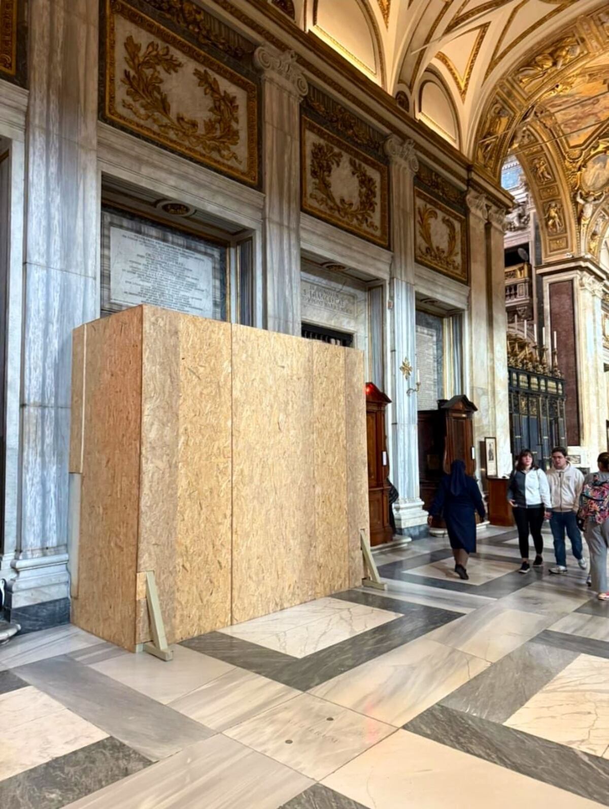 Los preparativos en la Basílica de Santa María la Mayor. (@news_vaticano)