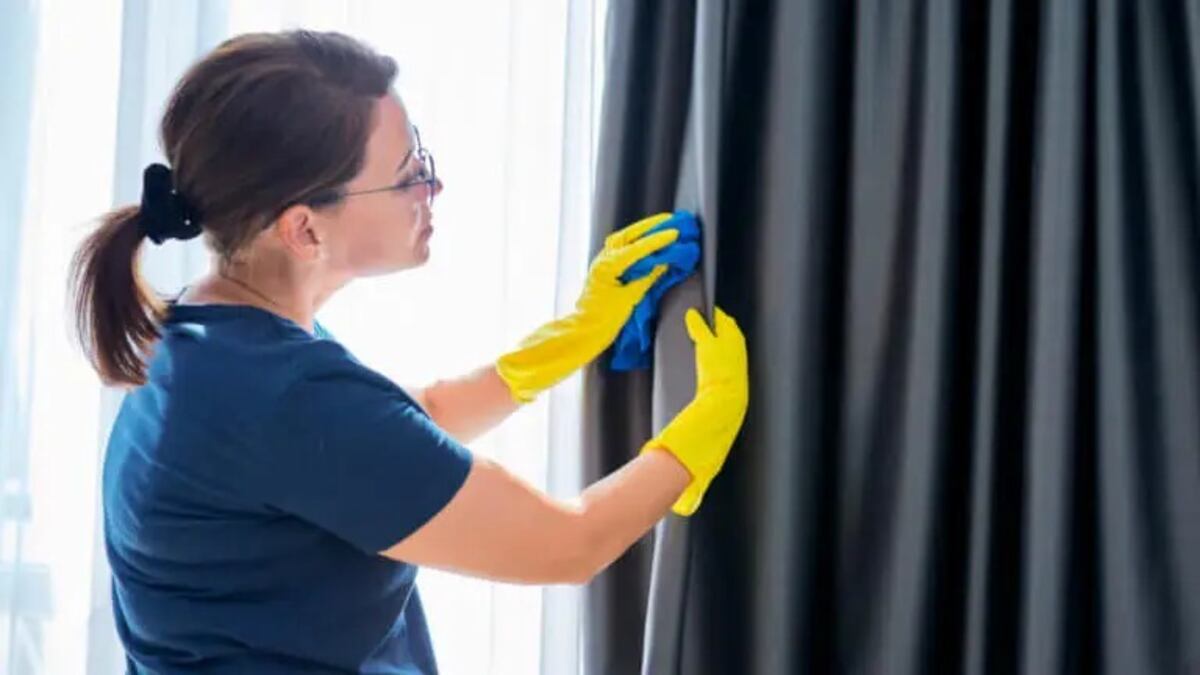 El truco definitivo para limpiar las cortinas del baño: por qué el vinagre blanco es el mejor aliado