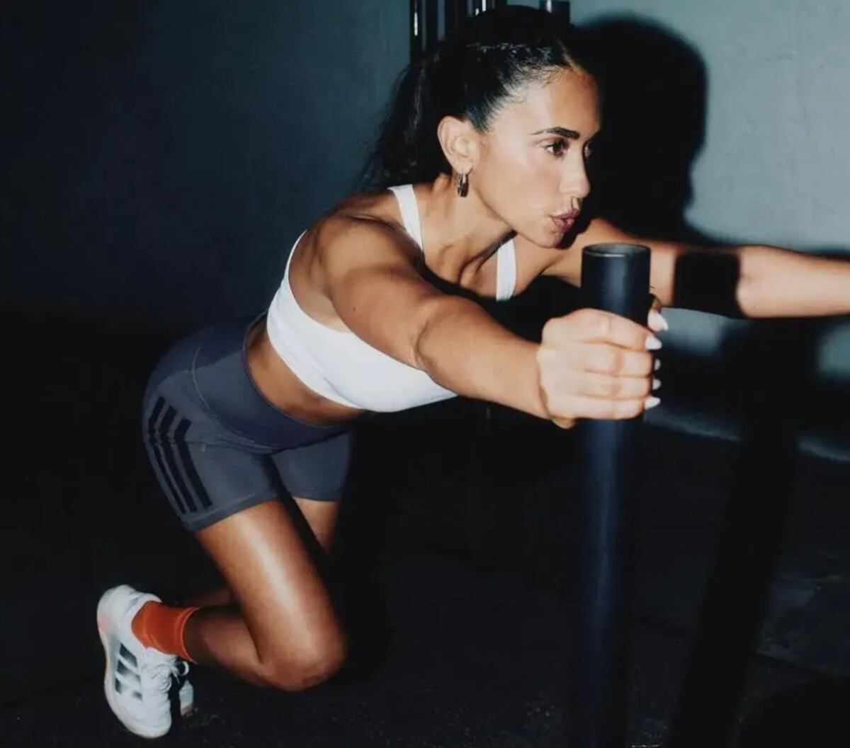 Antonela Rocuzzo se llevó todas las miradas con un look fitness a pura tendencia