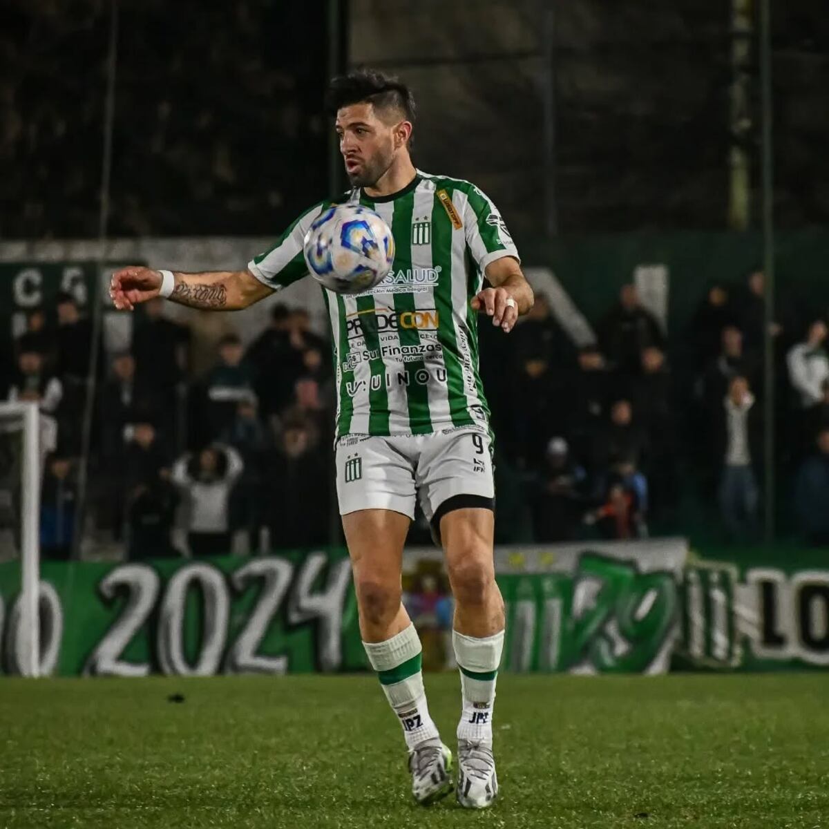 Juan Pablo Zárate, el cordobés que fue el máximo goleador del año en el fútbol argentino. (Prensa Excursionistas).