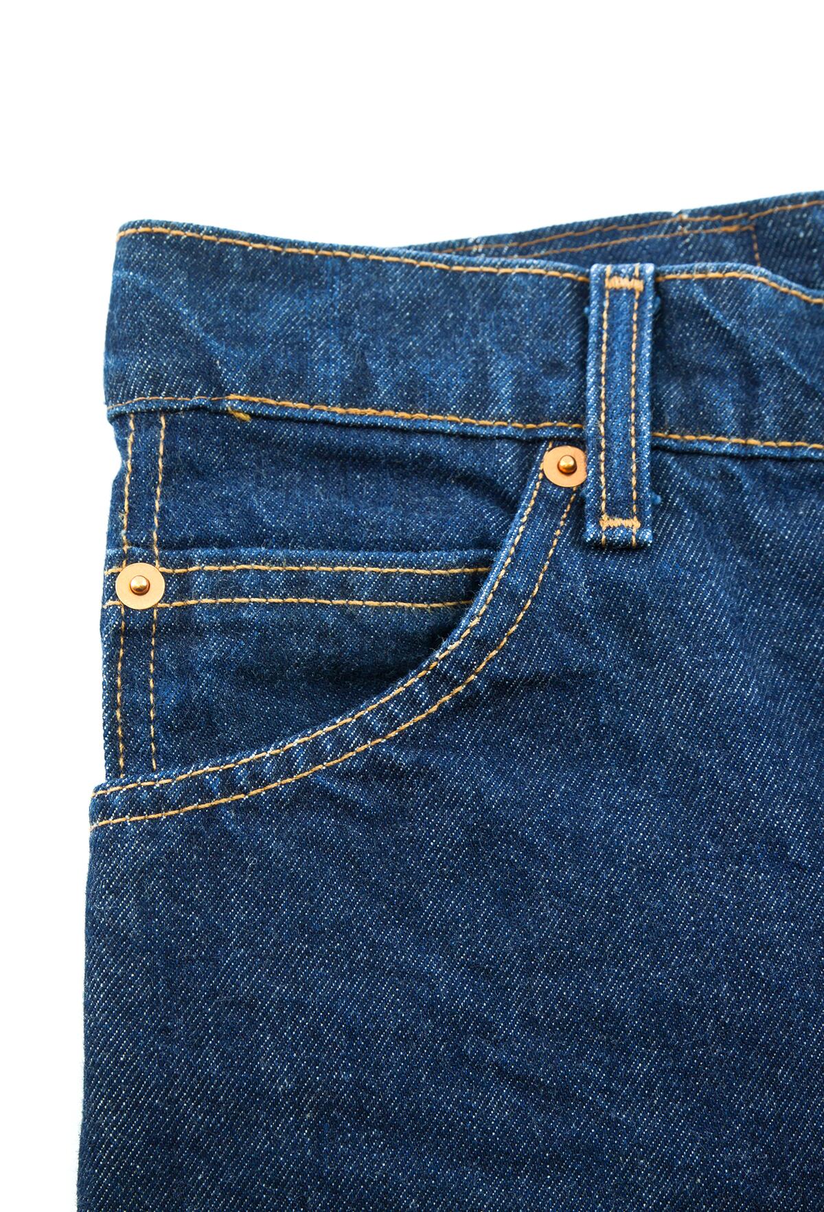 El misterio del pequeño bolsillo en el jean. (Freepik)