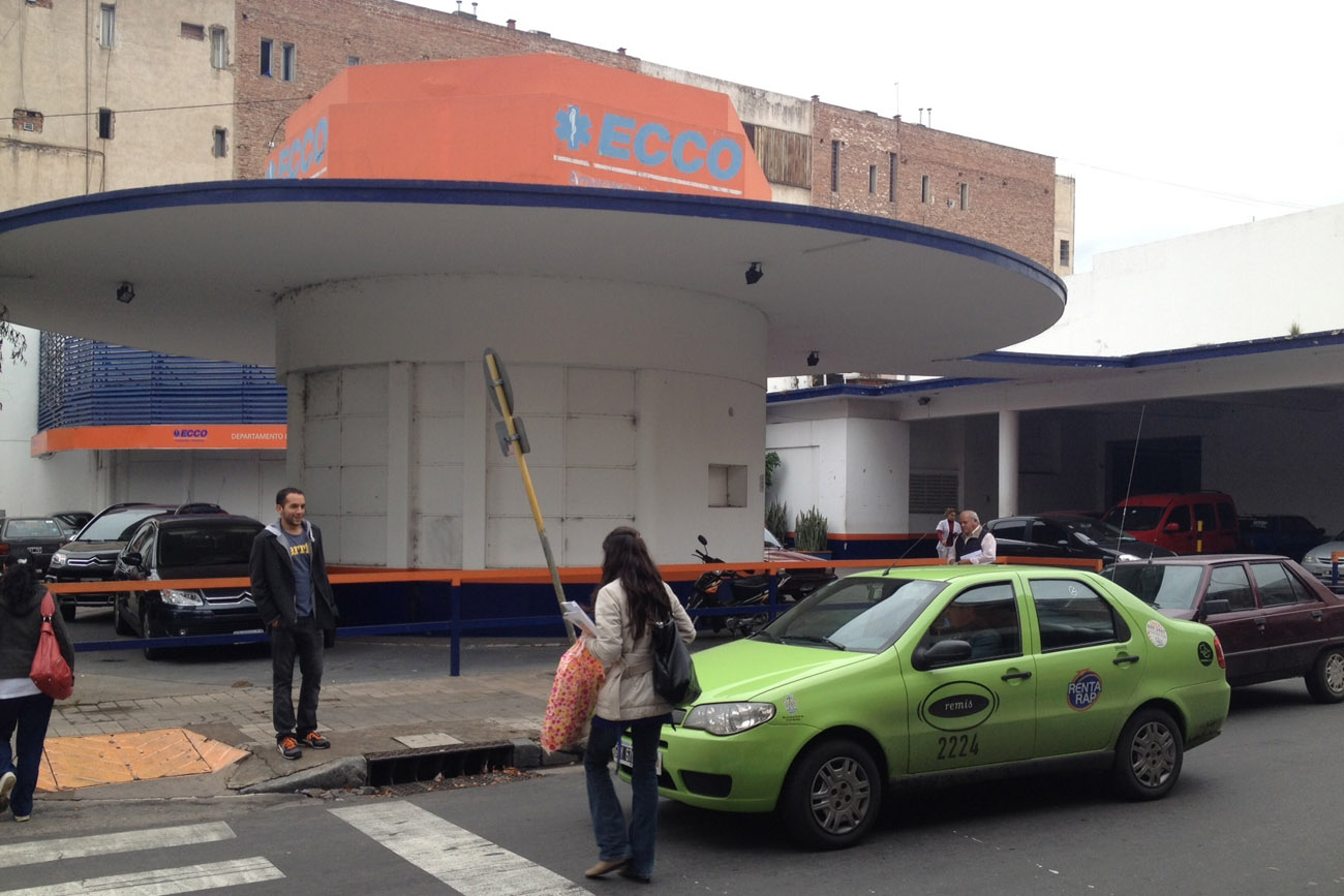 Antigua sede de Ecco, en la esquina de Humberto Primo y Jujuy. (Archivo La Voz)