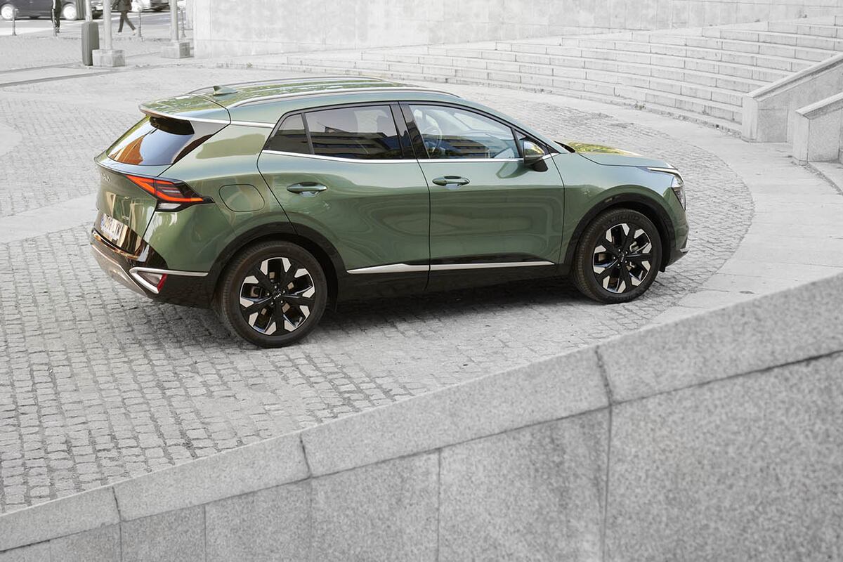 El Niro es un crossover para el segmento C (compacto), que se posicionará en nuestro mercado un escalón por debajo de la nueva Sportage.