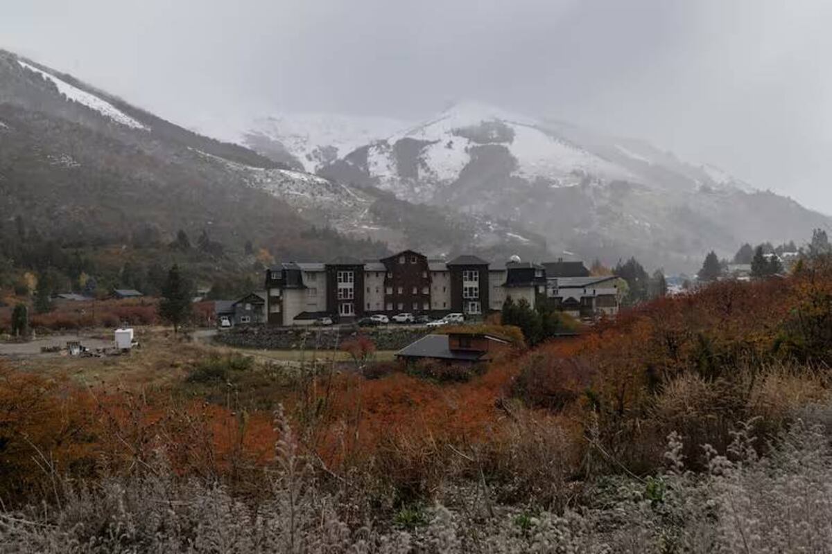 Bariloche se viste de blanco: las primeras nevadas del año ya llegaron