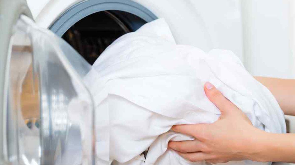 El truco casero para dejar tus cortinas como nuevas en cada lavada  
