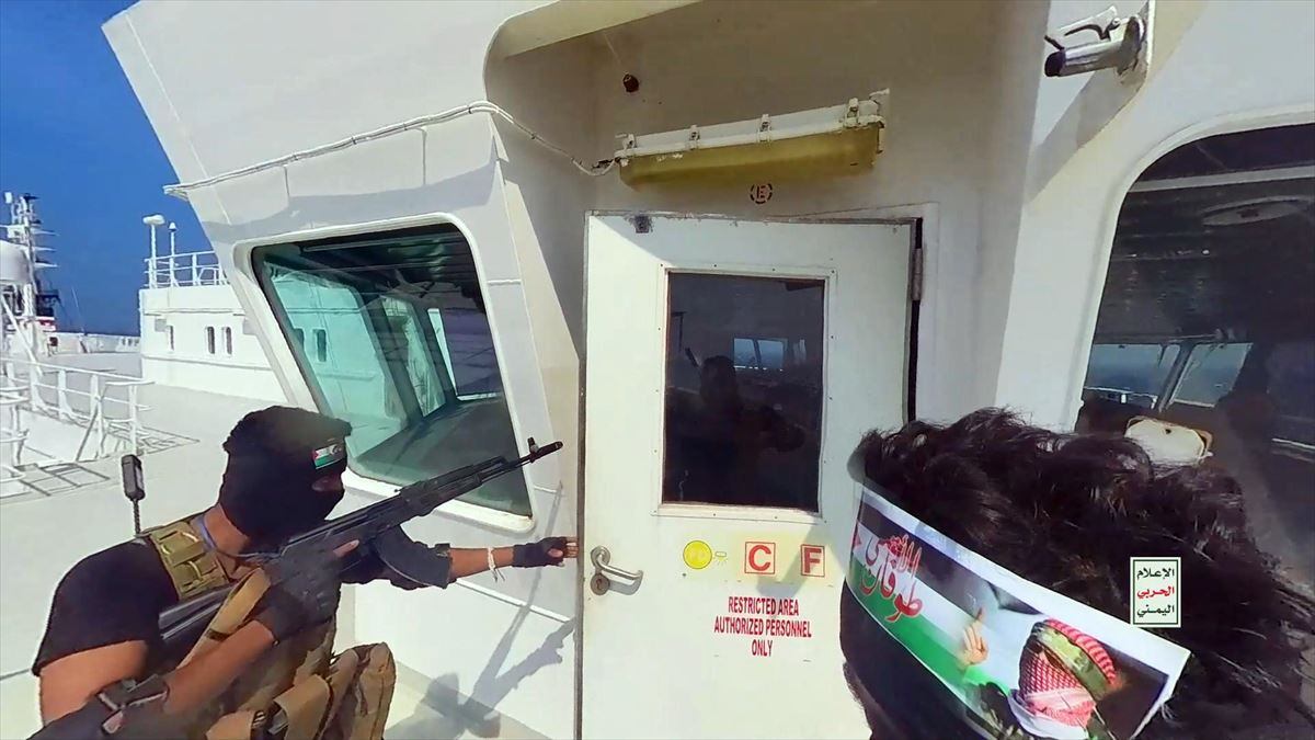 Los hutíes, filmaron y difundieron imágenes de los ataques que lanzaron contra embarcaciones privadas que transitaban por el Mar Rojo.