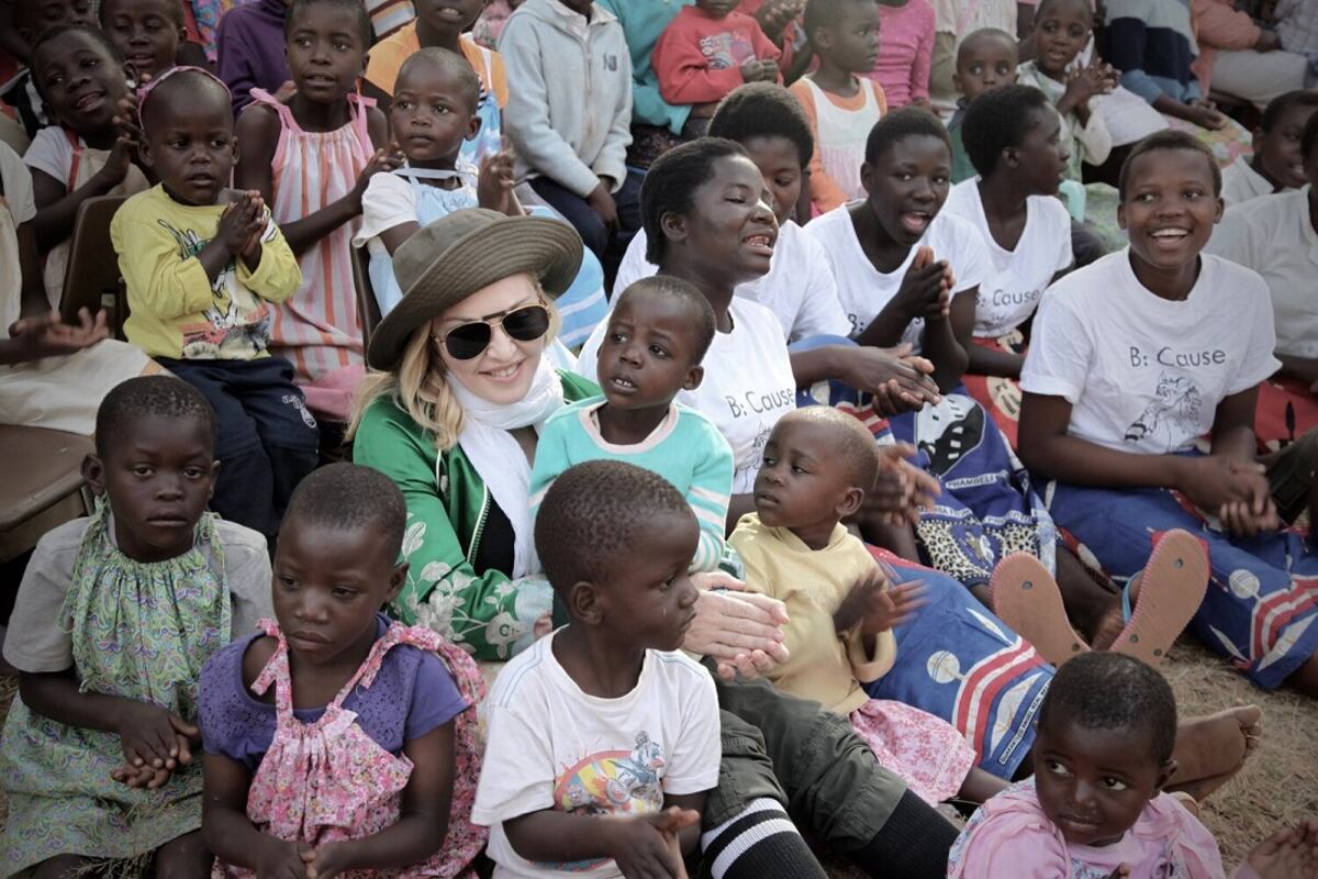 Madonna en Malawi, en una foto tomada en 2016. (Gentileza Raising Malawi).