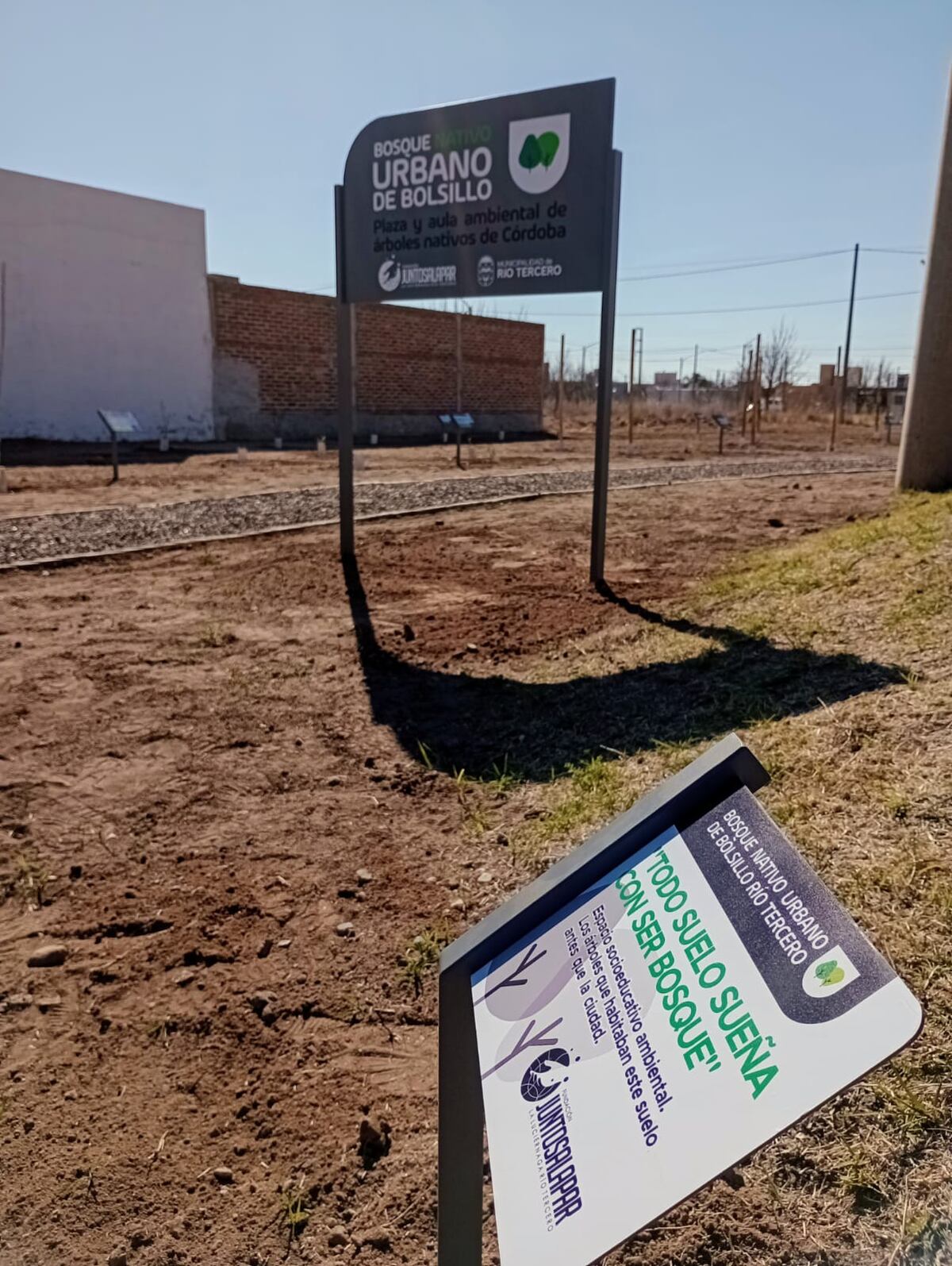 Río Tercero inaugura su primer "bosque nativo urbano de bolsillo" (La Voz)