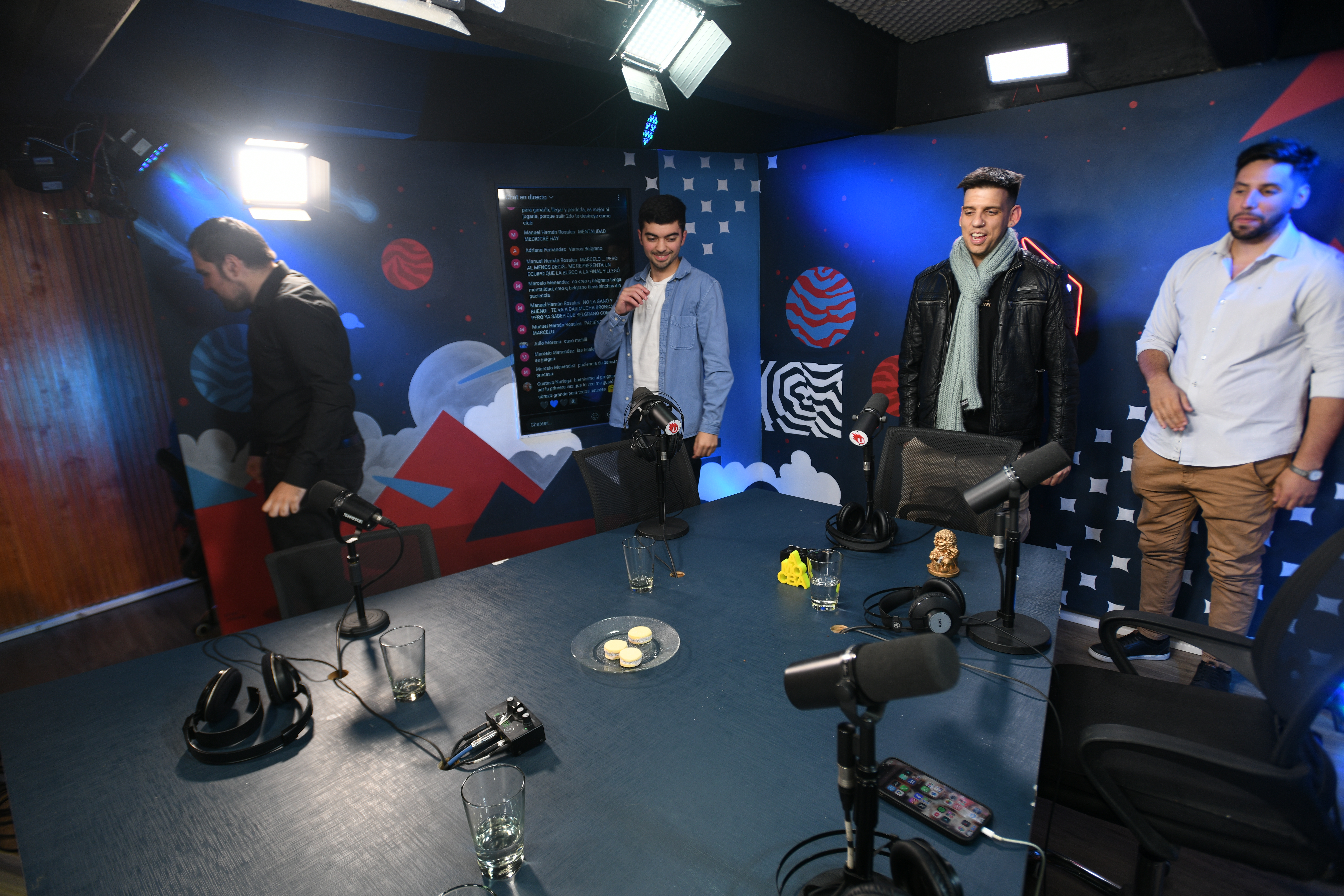 Mundo Pirata, el pódcast de Belgrano, hecho en Universo TV, donde se desarrolla el programa Hablemos de Belgrano. Conductores Exe Benegas, Juan Pablo Benegas y Santiago Nihuol. (Javier Ferreyra / La Voz)