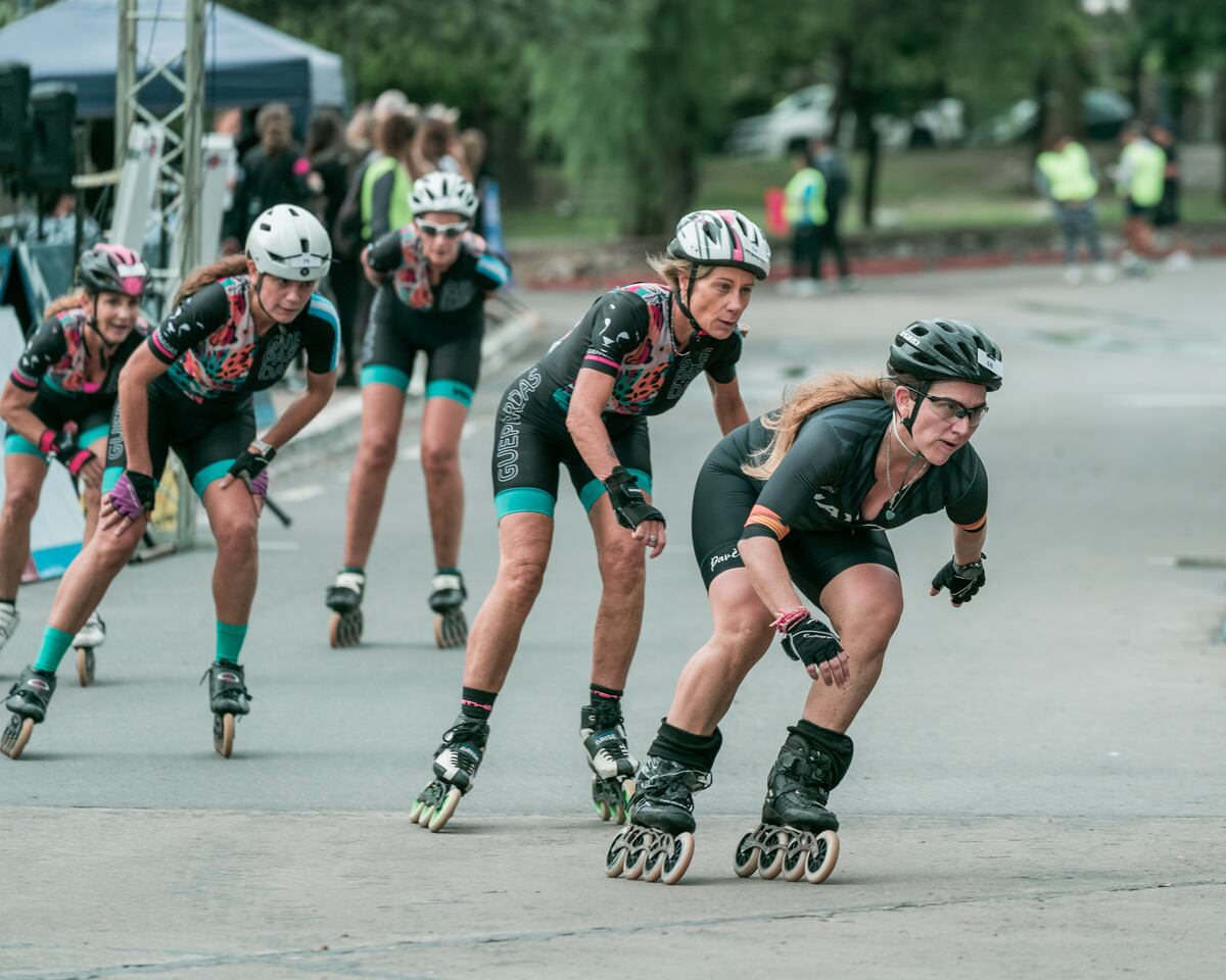 Maratòn de Rollers en el Parque Sarmiento, novedosa competencia que se desarrolló por primera vez en la ciudad de Córdoba. (Prensa Municipalidad de Córdoba)