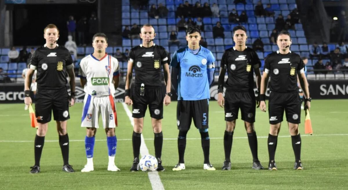 Toro de Moldes en su partido ante Belgrano en Alberdi. (Gentileza Club Toro de Moldes).