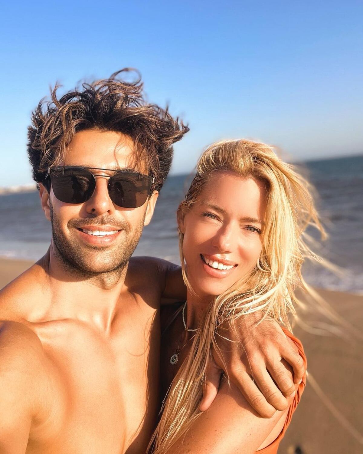 Nicole Neumman y Manu Urcera