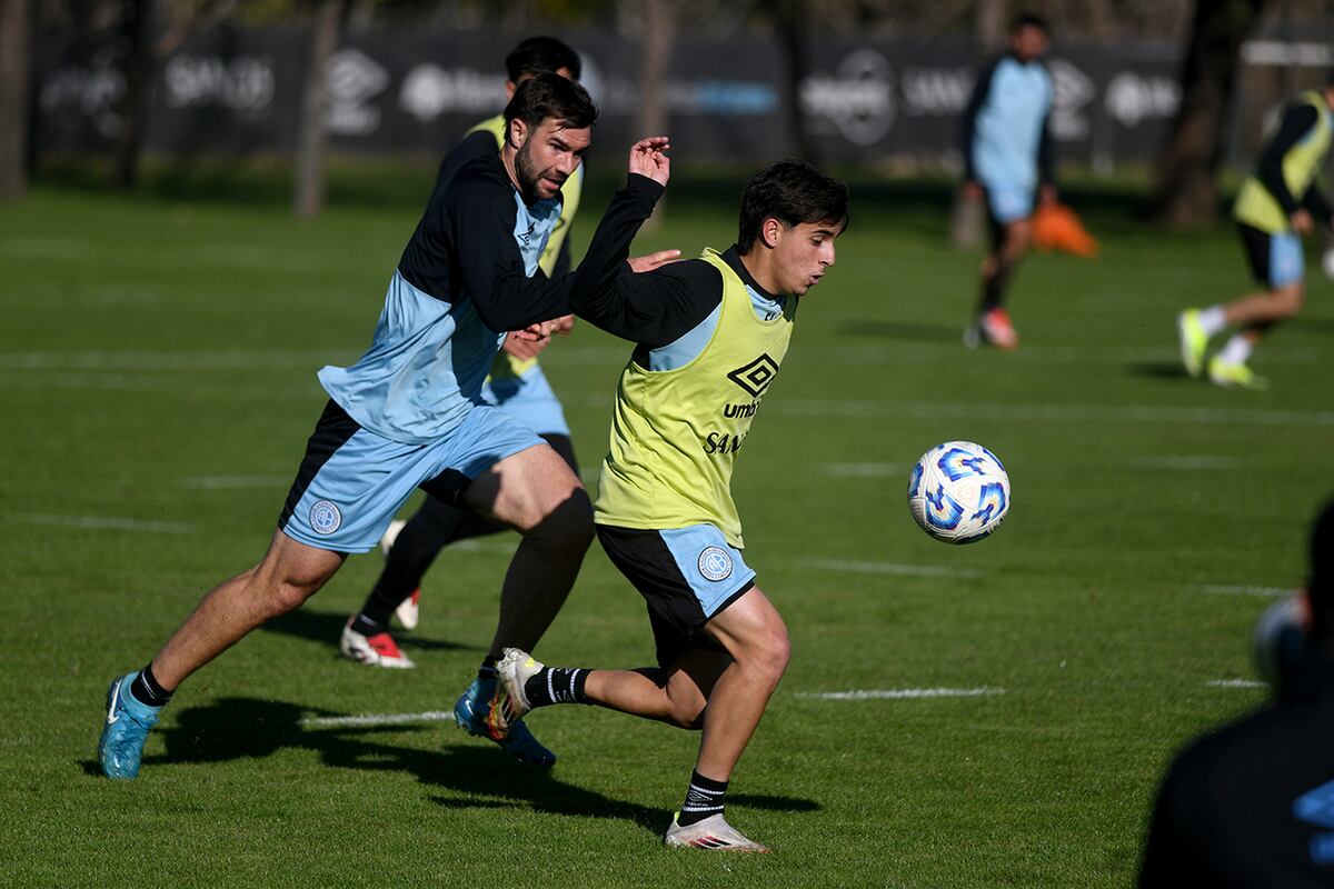 Belgrano entrena en el Predio Armando Pérez en Villa Esquiú. (Ramiro Pereyra / La Voz)