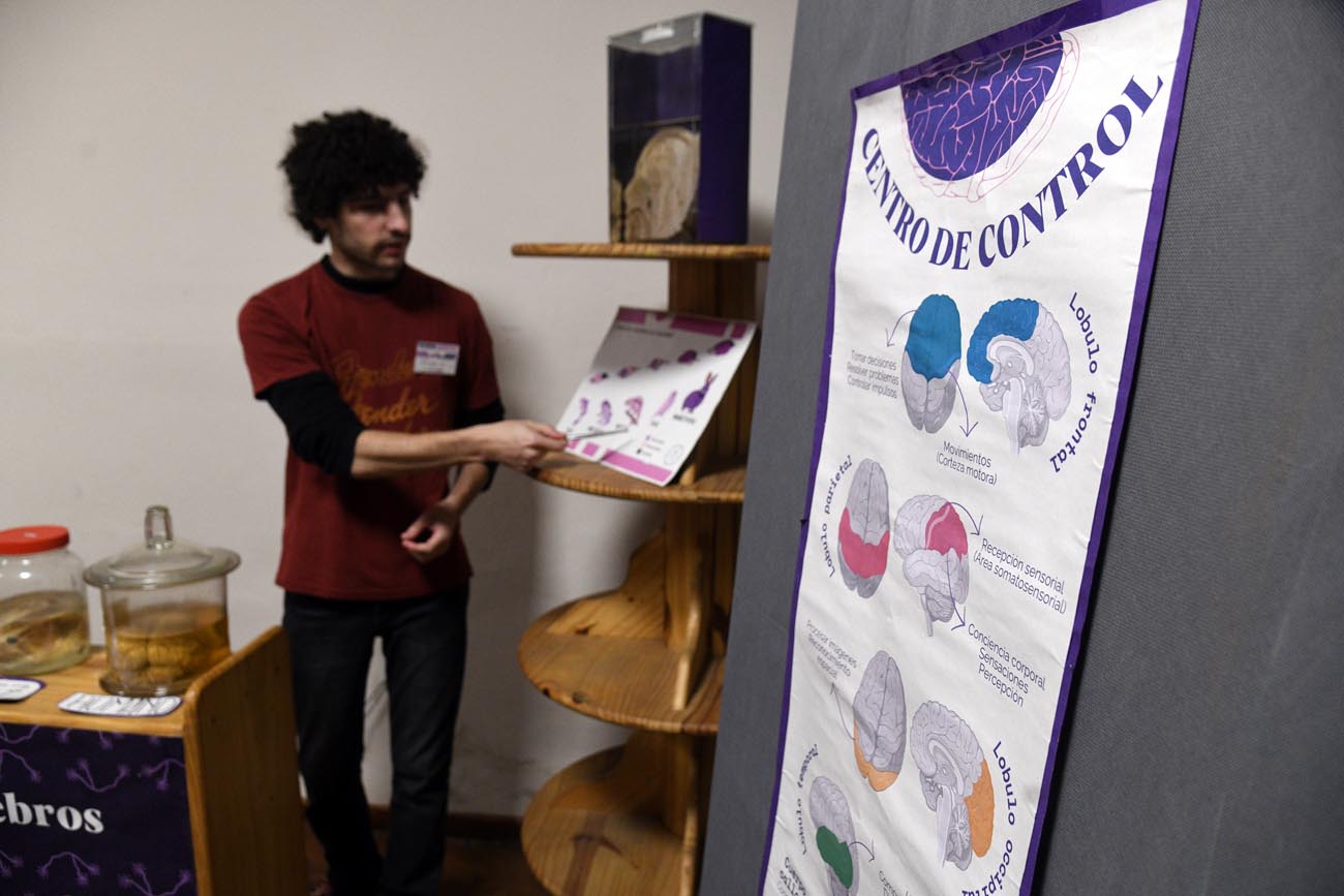 Experiencia inmersiva en la Academia Nacional de Ciencias. Ramiro Pereyra /La Voz