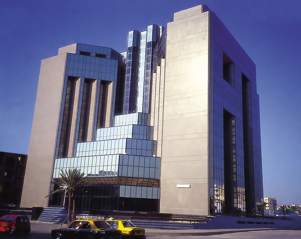Edificio de la Pakistán State Oil, obra de la arquitecta pakistaní recientemente premiada.
