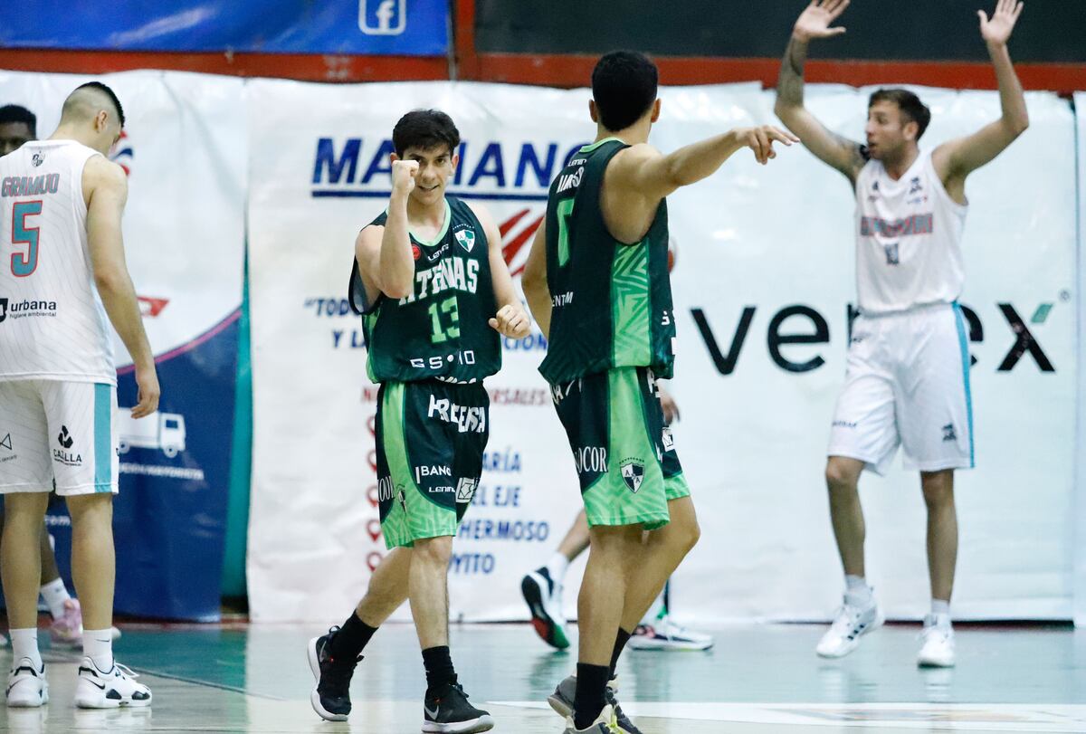 Máximo Araujo, uno de los pocos que está mostrando buenos rendimientos en este inicio de temporada del Griego. (Germán Ruiz / Prensa Atenas)