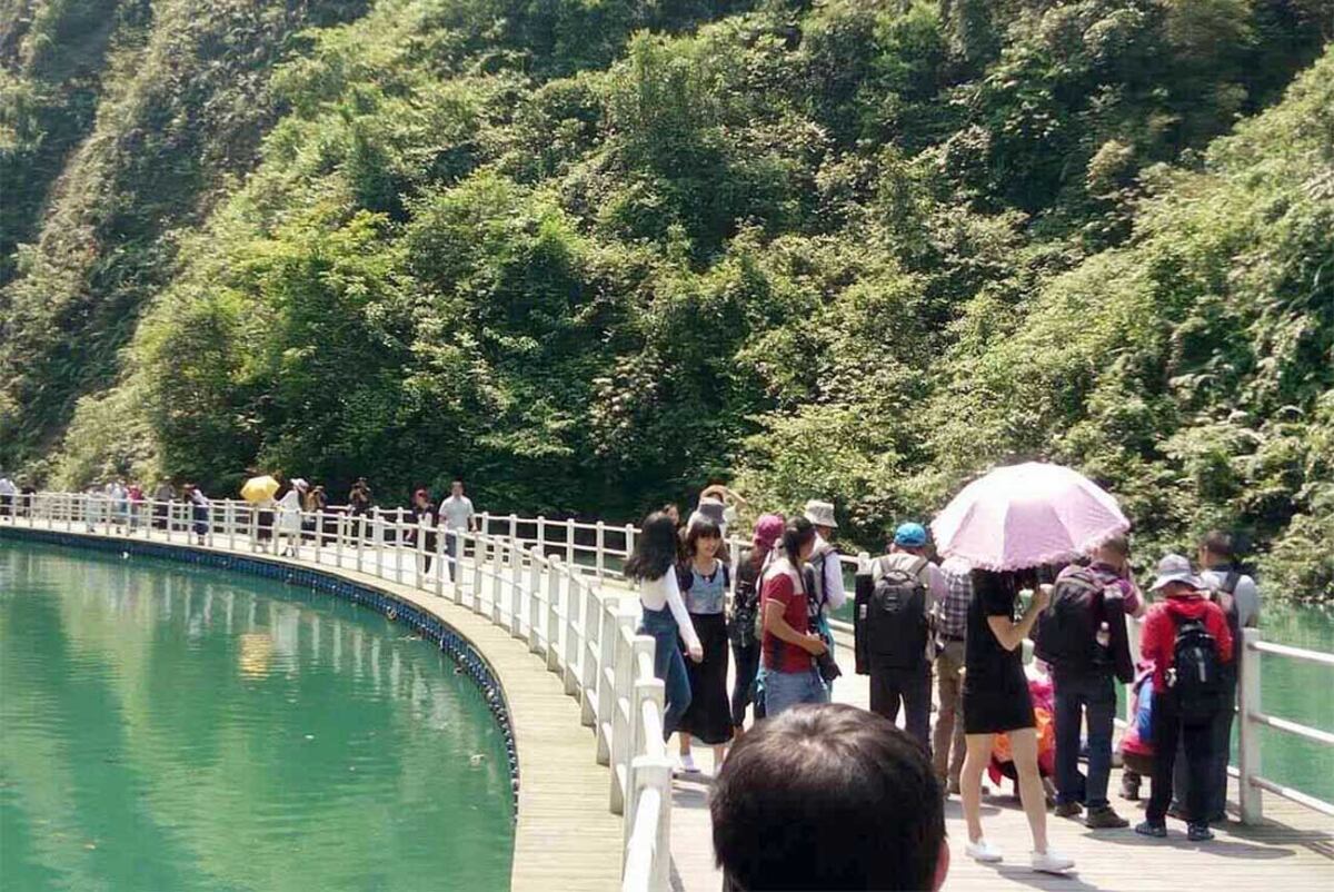 También se lo conoce como el "puente largo de los sueños" por dar la sensación de que nunca se termina.