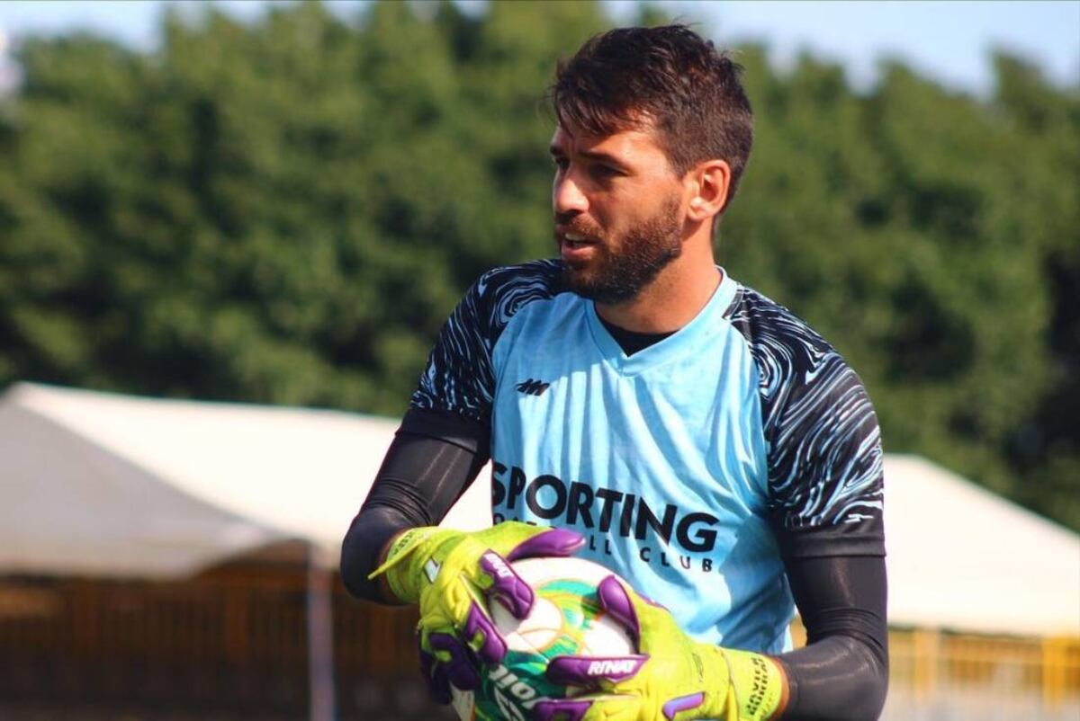 Adrián Peralta y su nueva vida en Costa Rica (Prensa Sporting)