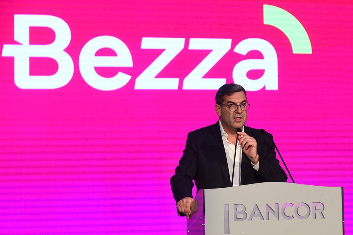 Paolasso, presidente de Bancor, presentó en su sede corporativa este martes Bezza, su billetera virtual. (Ramiro Pereyra / La Voz)