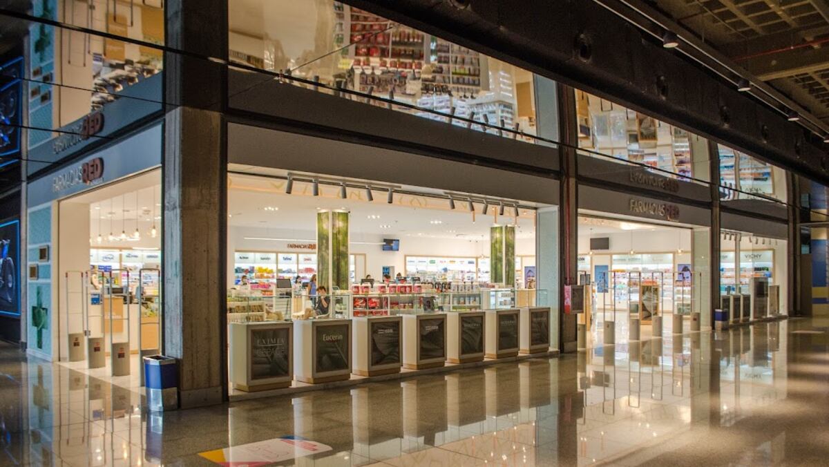 Sucursal de Farmacia RED en Nuevocentro, 500 m2.