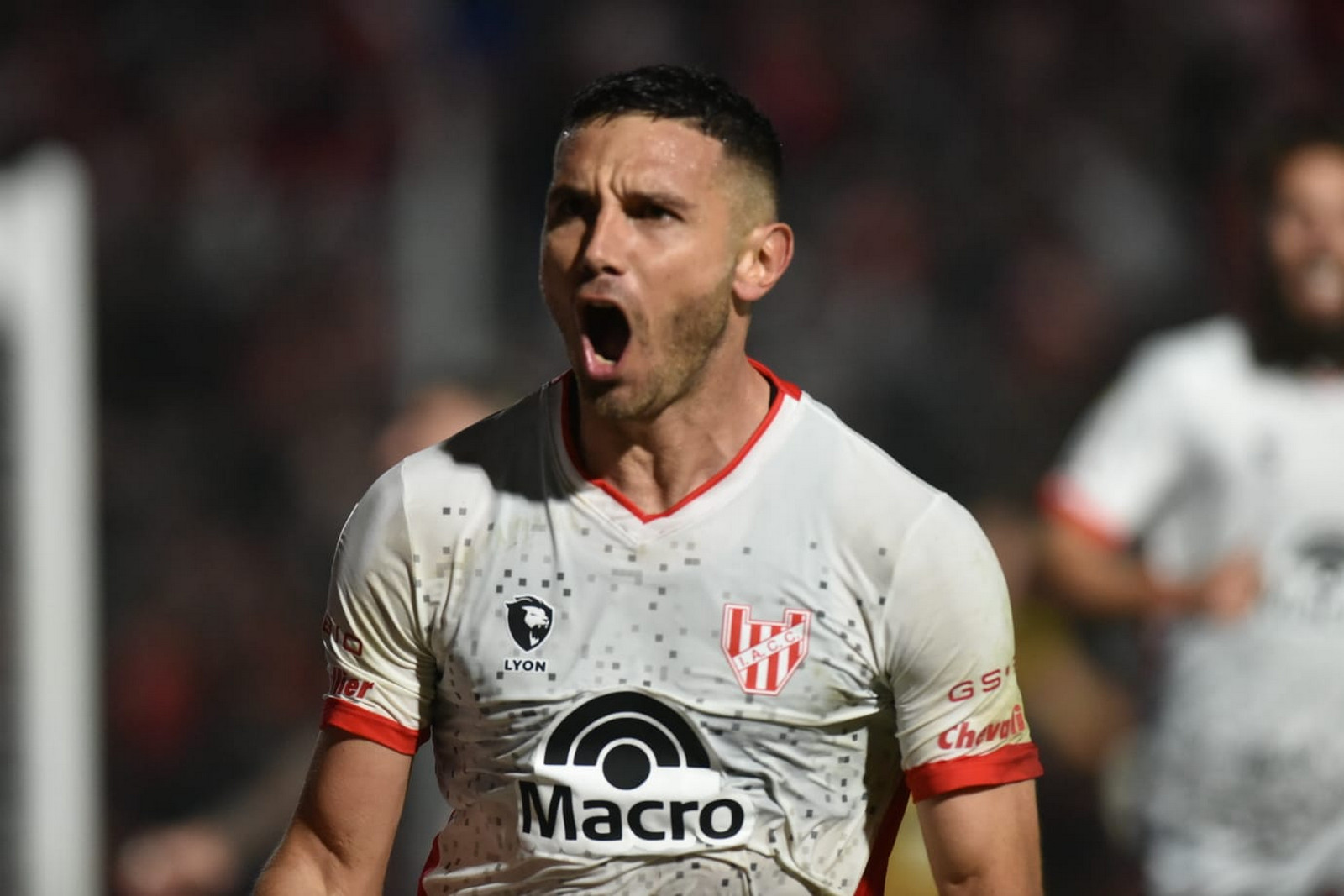 "Maravilla” Martínez e Instituto irán por un necesario triunfo en Alta Córdoba. (Facundo Luque / La Voz)