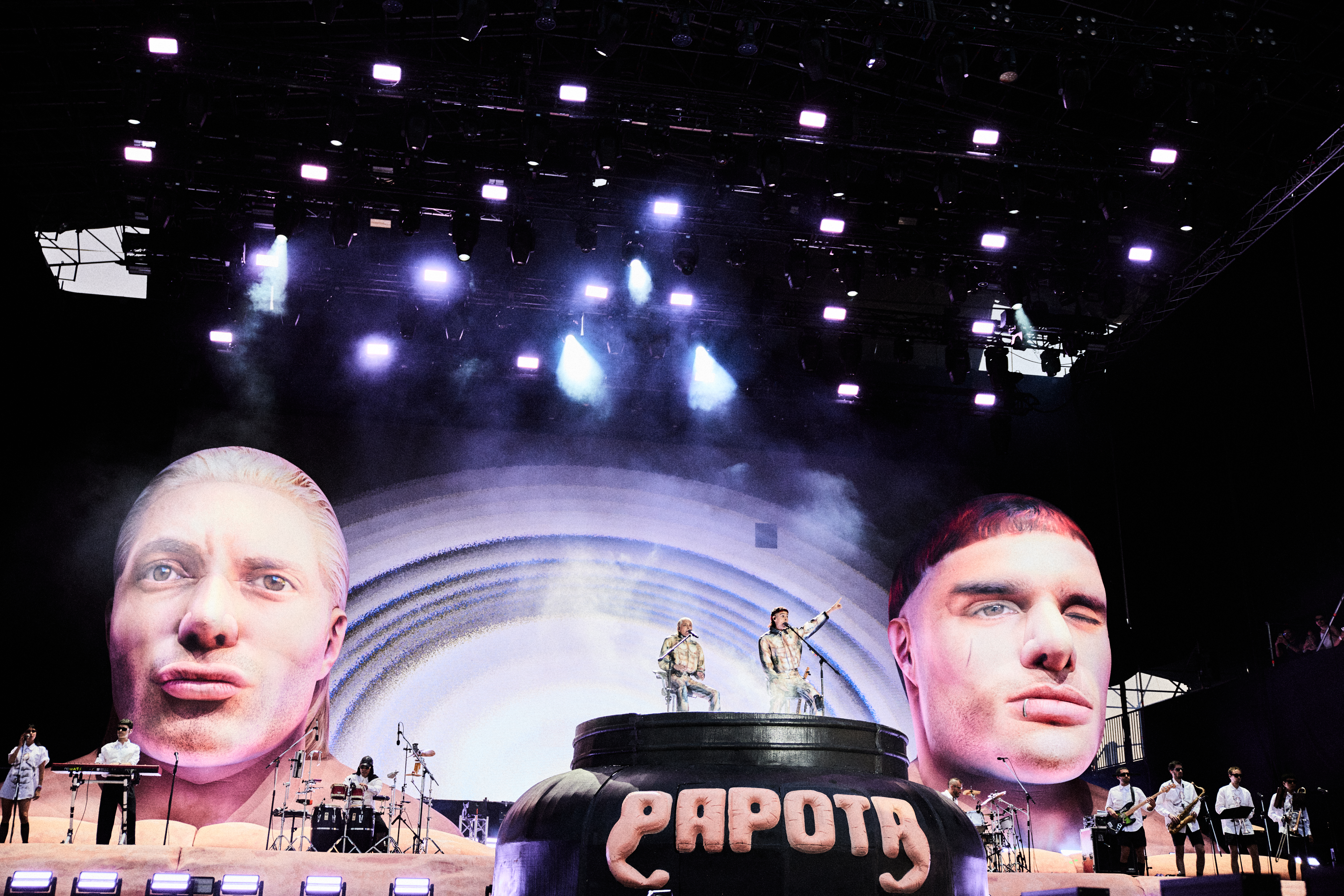 CA7RIEL & Paco Amoroso en el escenario del Lollapalooza 2025. (Foto: Prensa Lollapalooza)