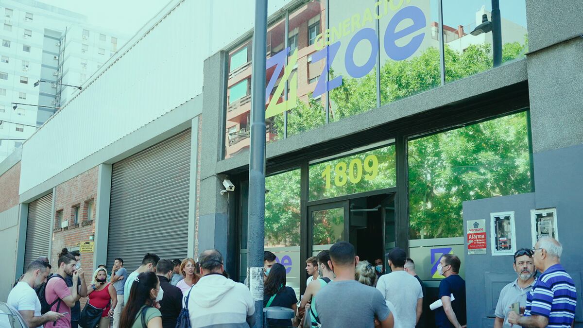 Puertas cerradas. De repente, las oficinas de Generación Zoe en Villa María aparecieron con las puertas cerradas. (Archivo)