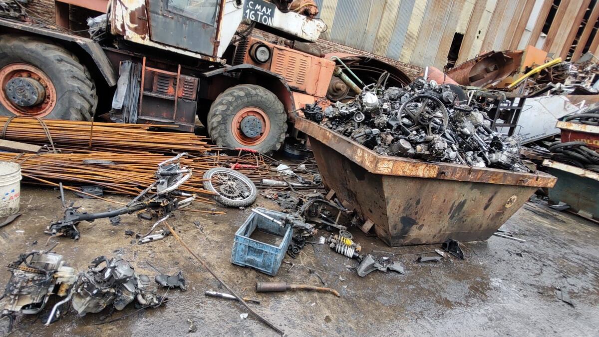 La PFA secuestró 300 toneladas de rieles y autopartes. (PFA)