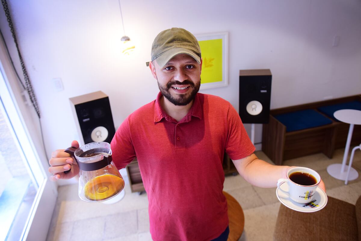 Diego Luna, el barista colombiano que aprendió a amar el café en Córdoba. (Javier Ferreyra/La Voz).