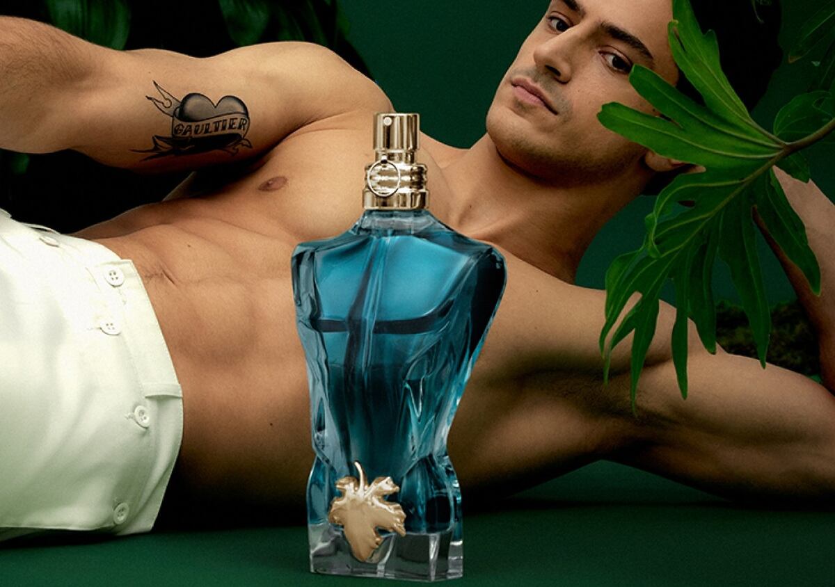 El truco simple para que el perfume dure realmente todo el día.